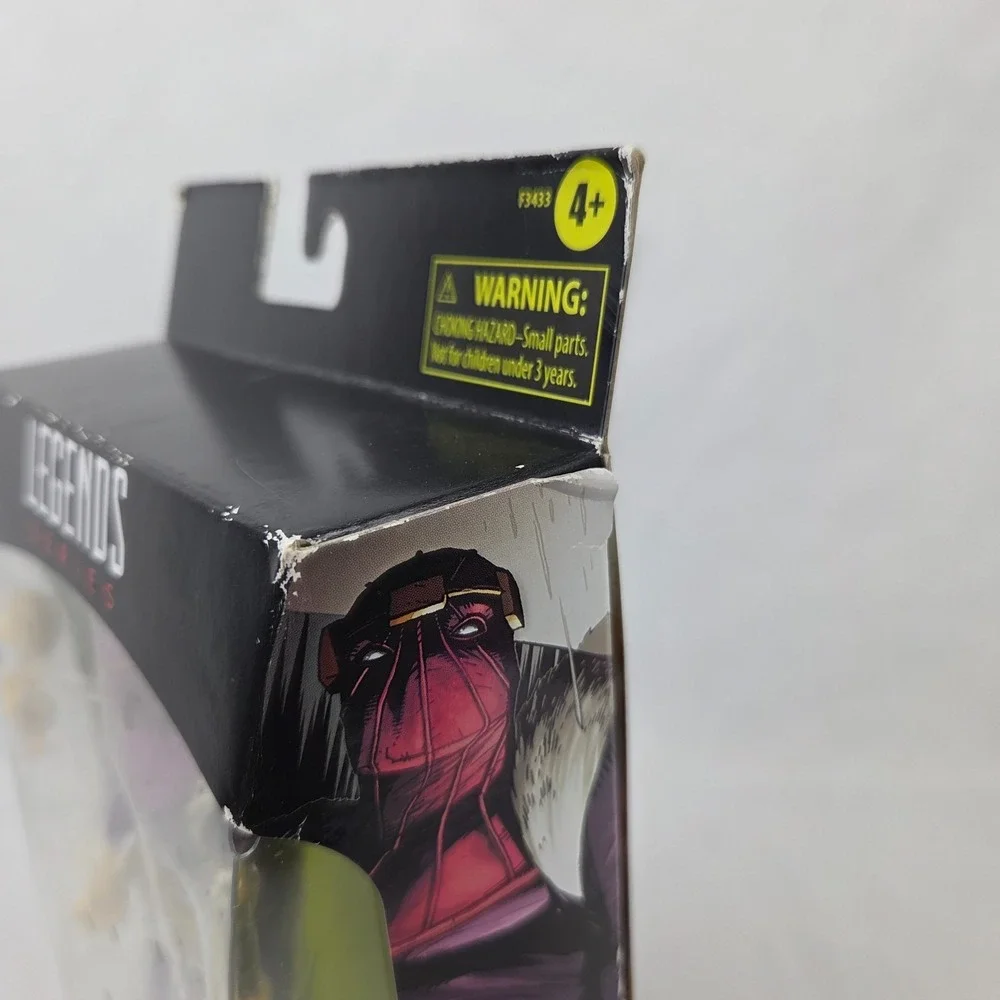 Marvel Legends Series Super‎ Villains - Baron Zemo Figure